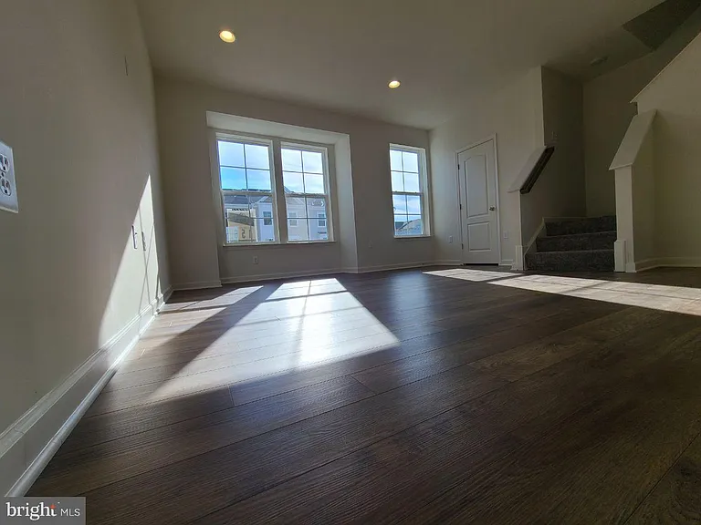 108 Alderman Way — Photo 8
