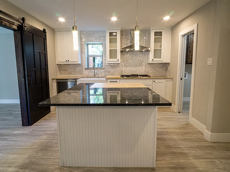 727 Gaylewood Dr — Photo 3