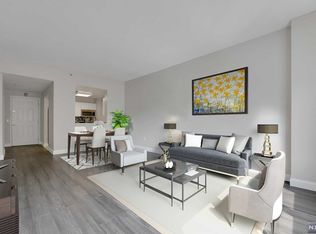 1303 City Pl #1303, Edgewater, NJ