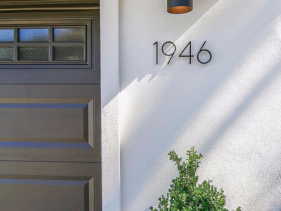 2nd image of 1946 Quesada Ave