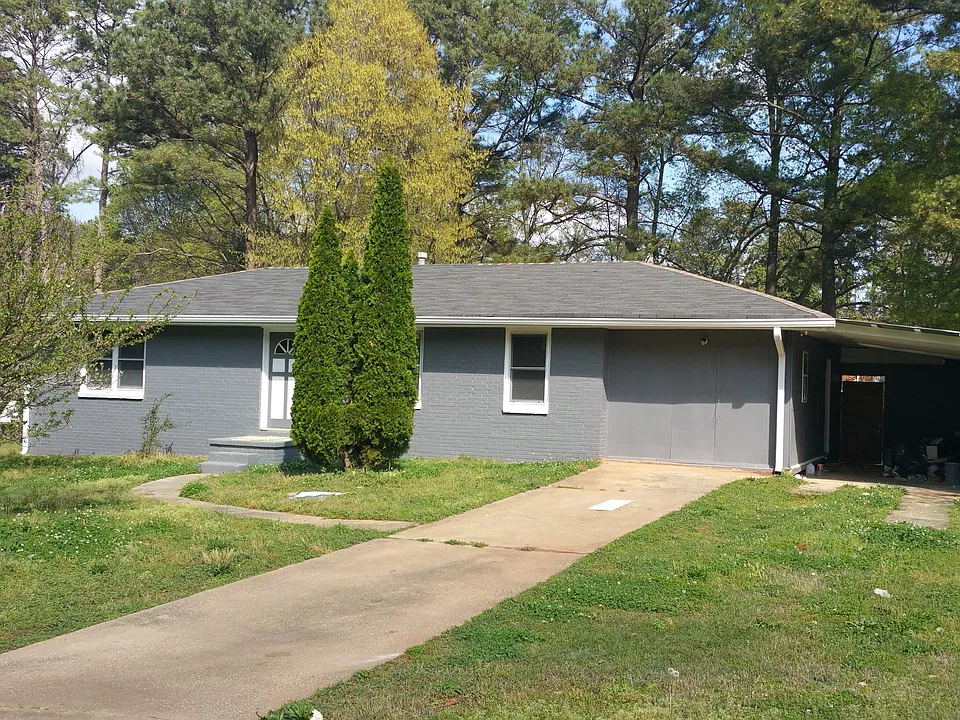 3728 Loren Dr