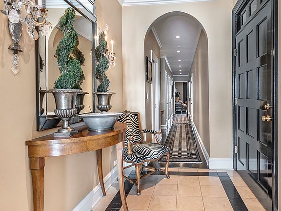 4th image of 1242 N Lake Shore Dr #10S