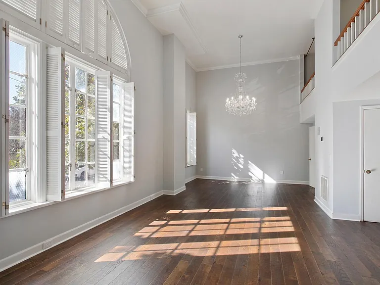321 Abercorn St #103 — Photo 7