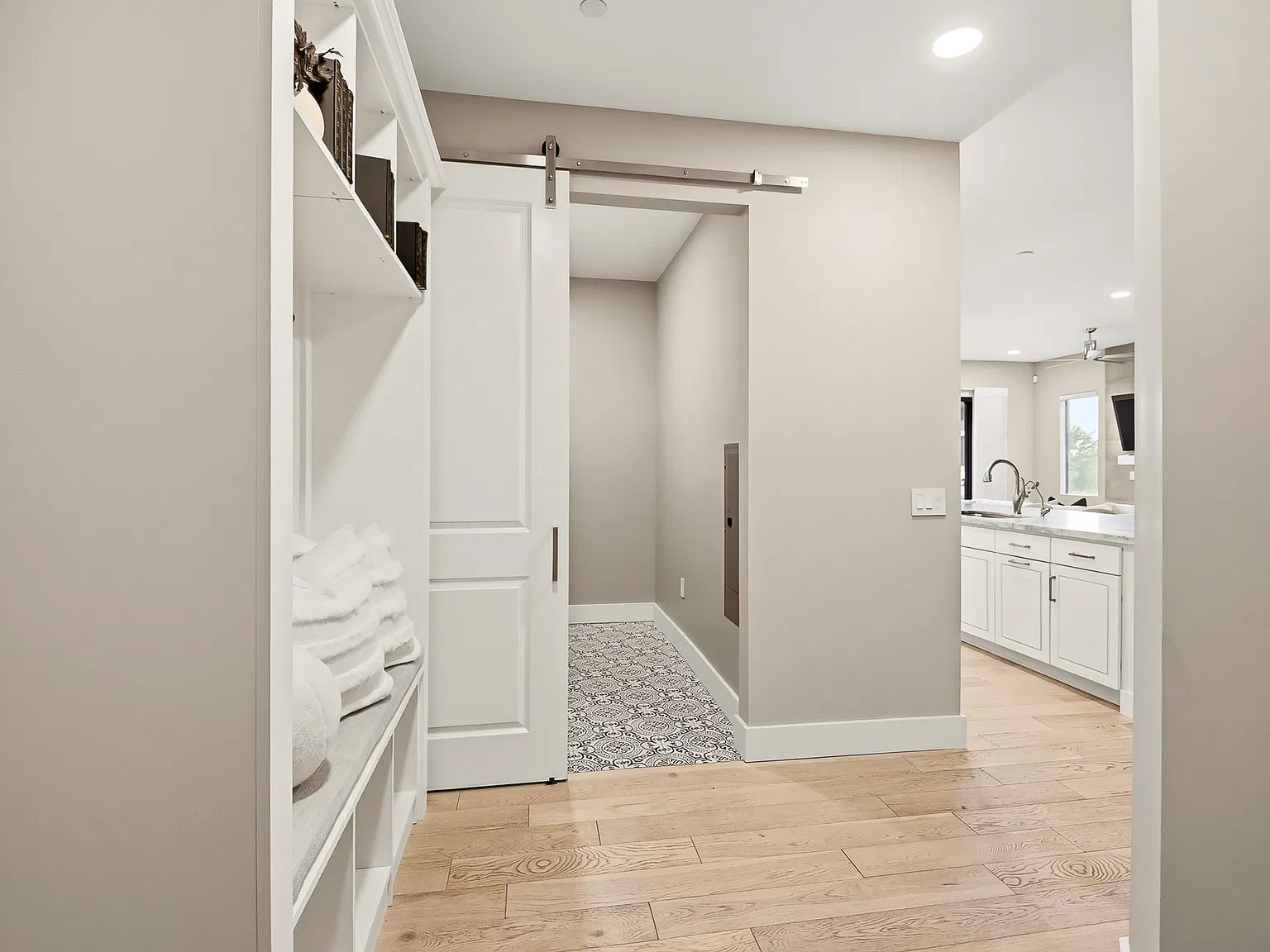 3 bed, 1839 sqft, $6,500 — Photo 1