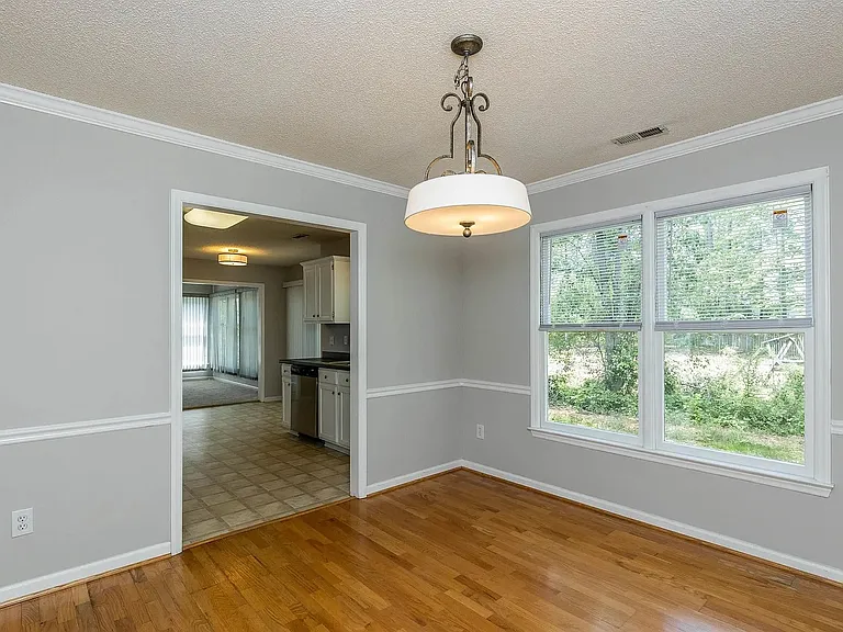 112 Kronos Ln — Photo 8