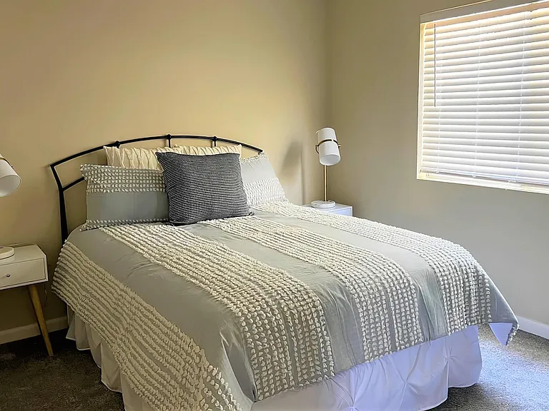 Bed_4_805780