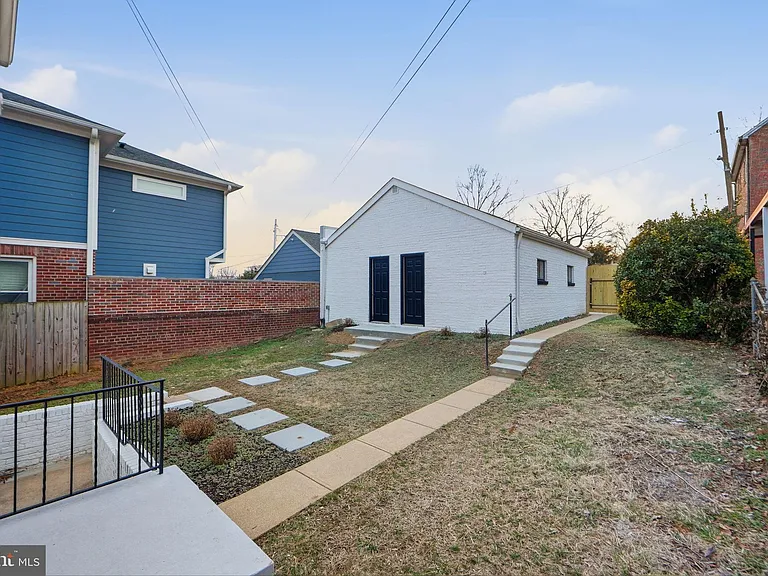 5520 N Capitol St NW — Photo 36