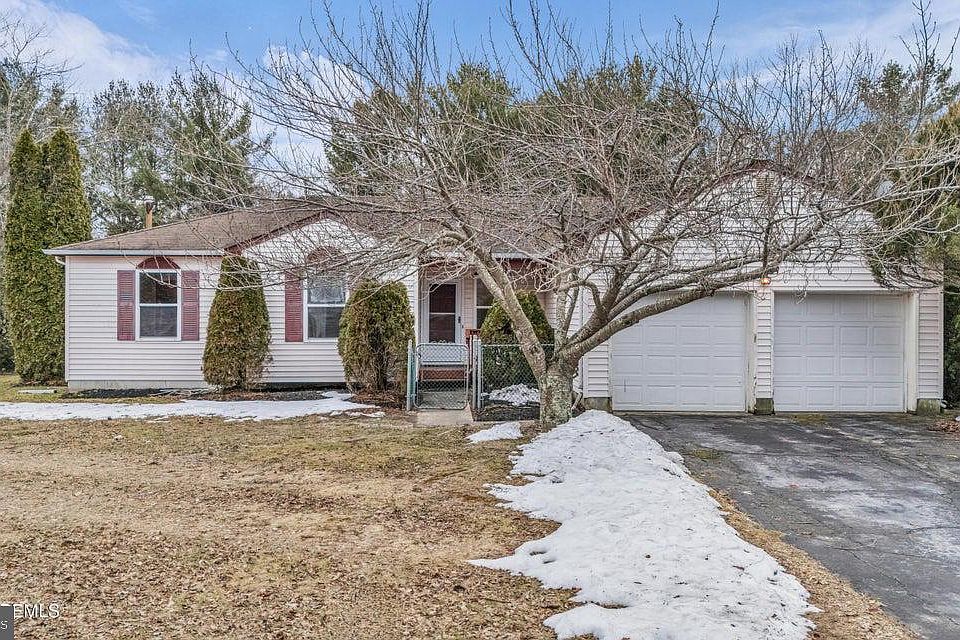 1st image of 1131 Carollina St