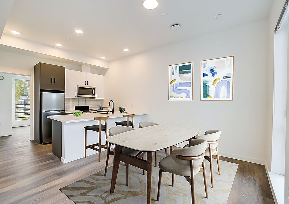 1st image of 2210 Eastlake Ave E #5060476