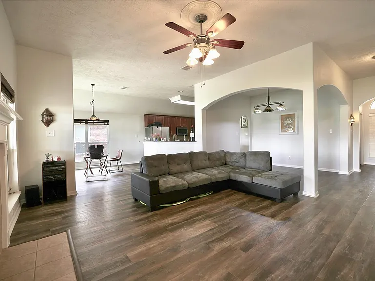 12406 Drake Prairie Ln — Photo 9