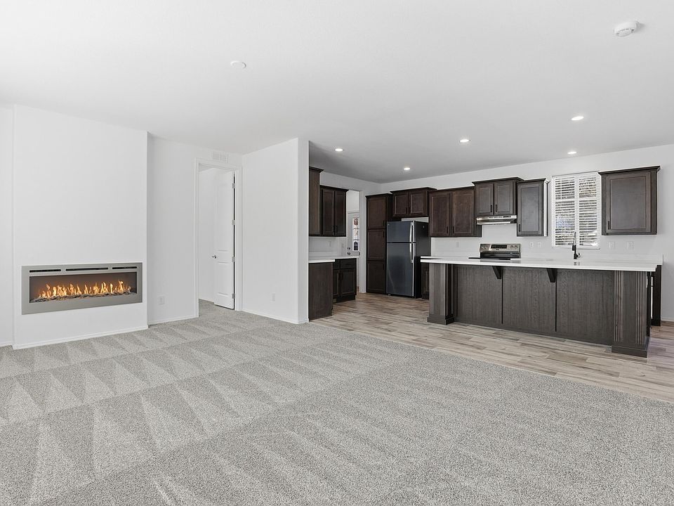 1st image of 411 E Idle Cir