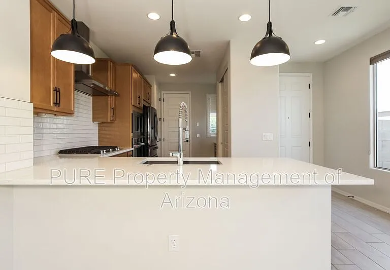17568 W Missouri Ave — Photo 11