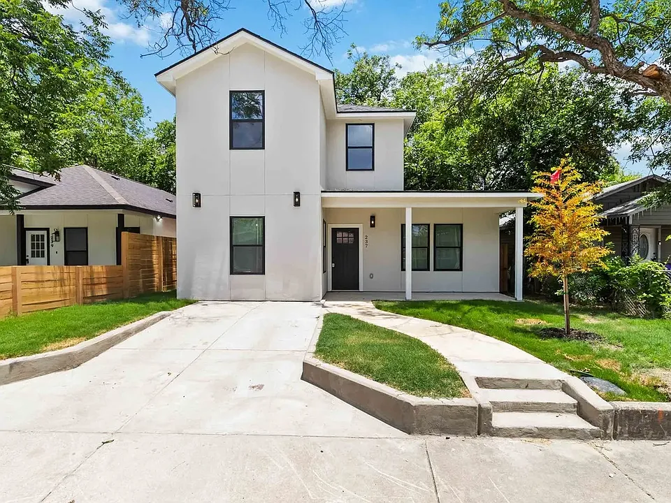 237 Carle Ave