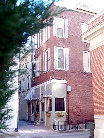 2nd image of 4 Dean Ave