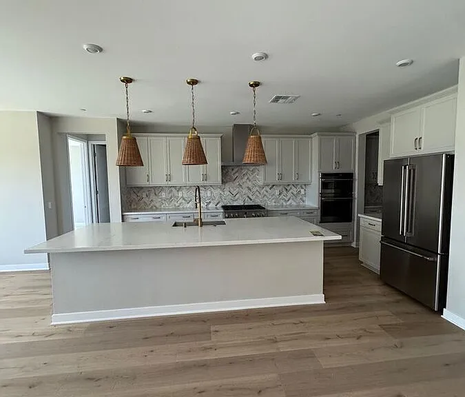 1364 Amanda Ln — Photo 1