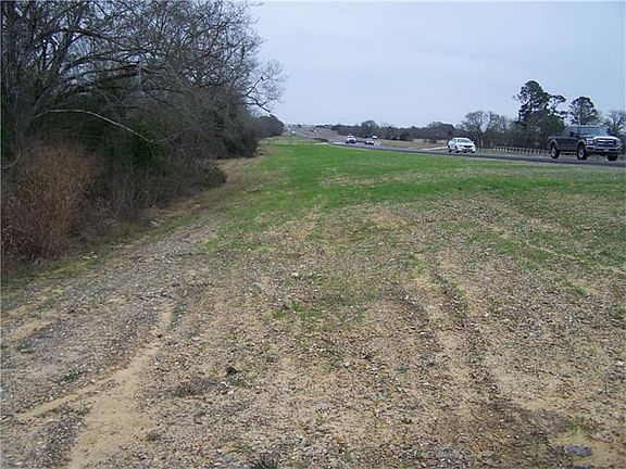 4th image of 3168 E Us Highway 290