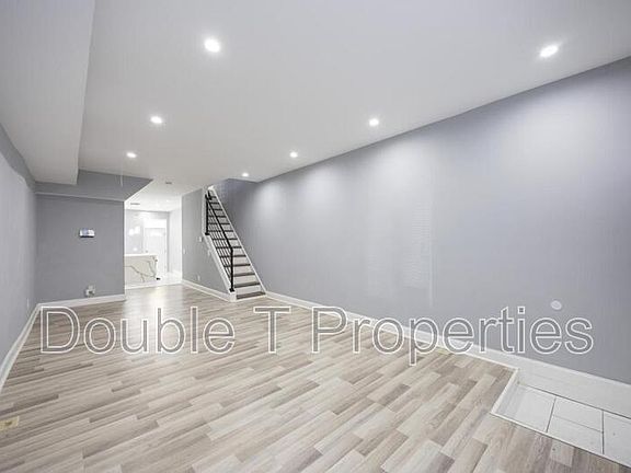 5th image of 10 N Ellwood Ave