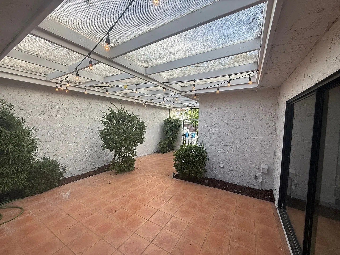 Wonderful townhome Remodel like a Model Home — Photo 4