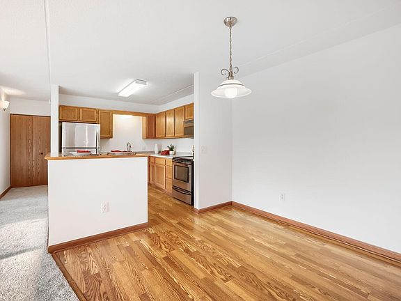 4th image of 2601 Kenzie Ter APT 429