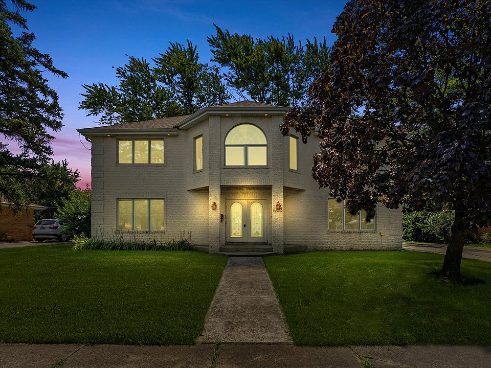 House on the Hill 3点セット 8873 W 93rd St, Hickory Hills, IL 60457 | Zillow