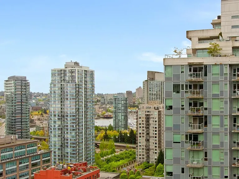 233 Robson St #2710 — Photo 20