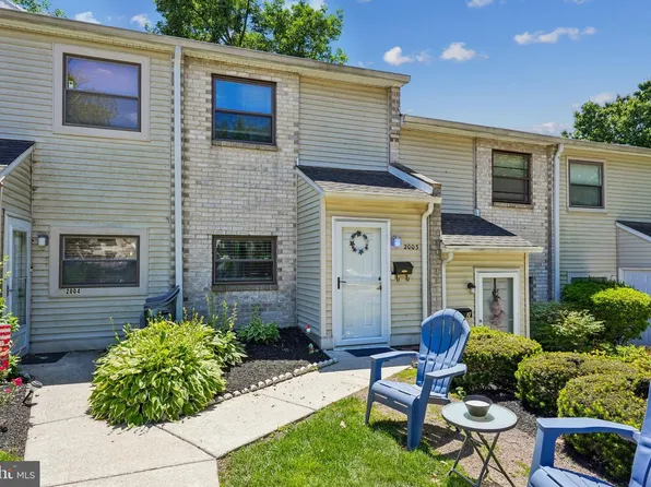 2003 Valley Dr #2003, West Chester, PA 19382