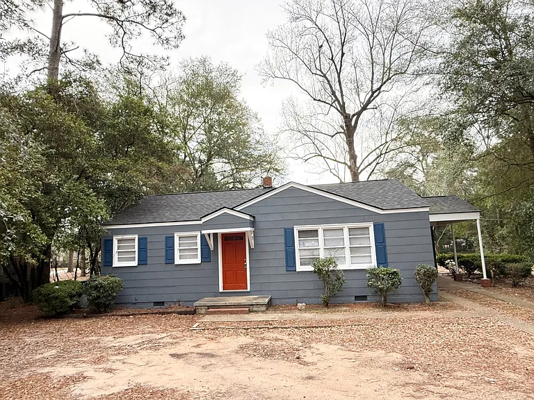 510 S Valencia Dr — Photo 1