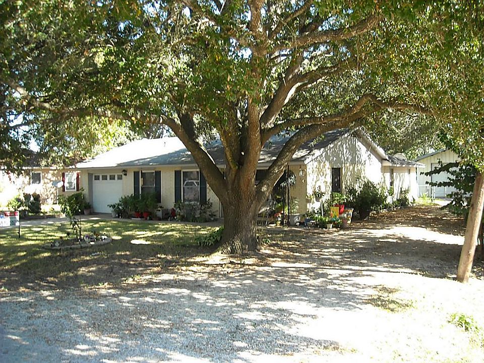 1st image of 702 Louise Ave