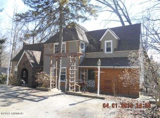 715 Pleasant St, Saugatuck, MI 49453