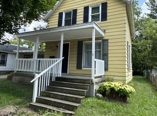 517 S Clemens Ave, Lansing, MI 48912