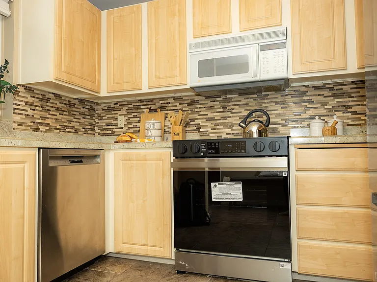 11106 NE 125th Ln #J333 — Photo 9