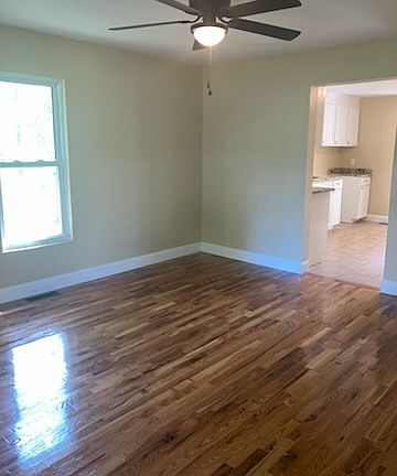 3rd image of 600 Bassinger St