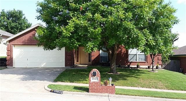 1st image of 10613 Cobblestone Dr