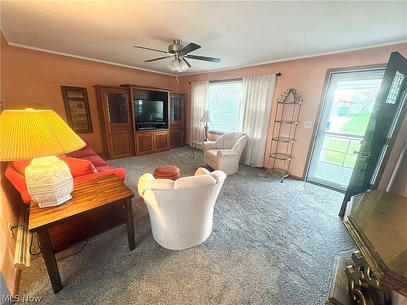 4th image of 511 Edison St