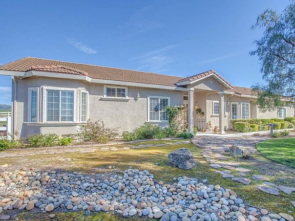 3rd image of 865 Heatherwood Estates Dr