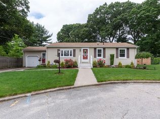115 Wellspring Dr, Cranston, RI 02920