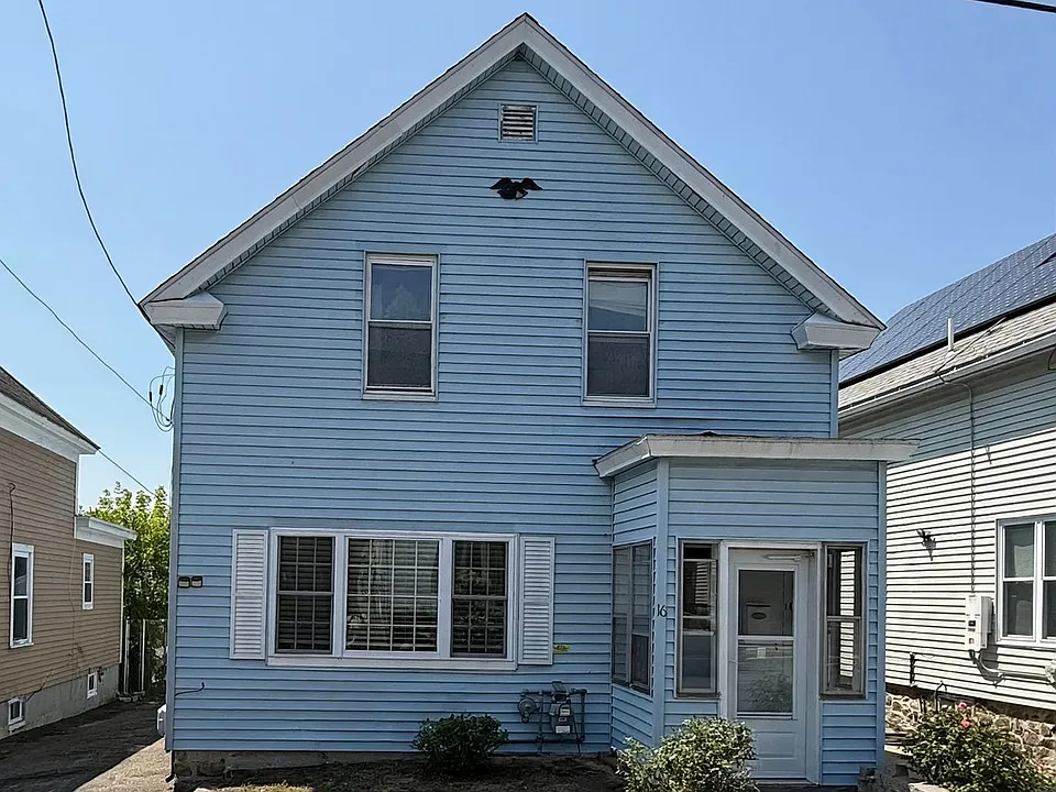 16 Phoebe Ave