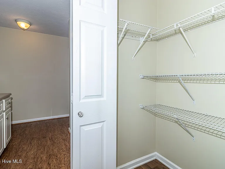 456 Northrop Pl — Photo 12