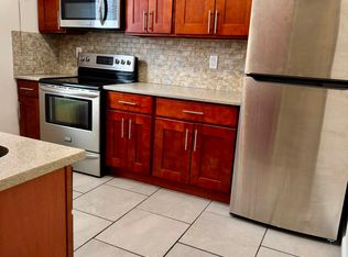 2454 27th St APT 3A, Astoria, NY 11102