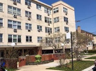 6040 N Troy St APT 105, Chicago, IL