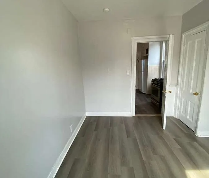 80 Linden St #1 — Photo 7