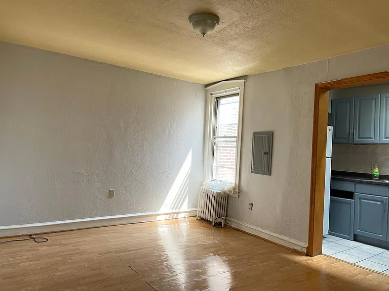 3212 Wellington St #2 — Photo 4