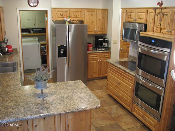 3rd image of 14609 N Boswell Blvd