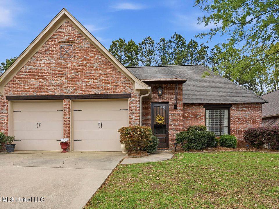 1st image of 118 Hampton Rdg