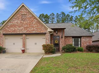 118 Hampton Rdg, Madison, MS