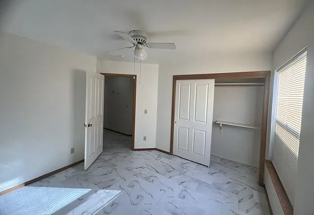 2122 N Clark Ct — Photo 22