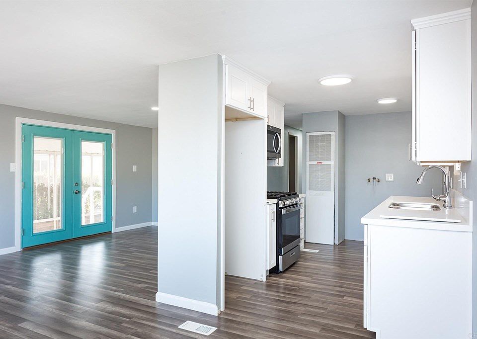 1st image of 2950 Iris Ave Space 45