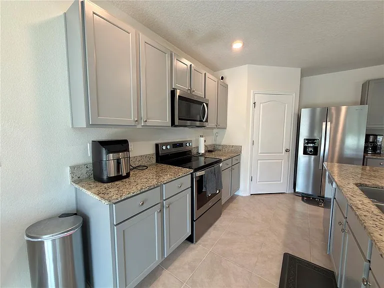 9004 Tuscan Cypress St — Photo 10