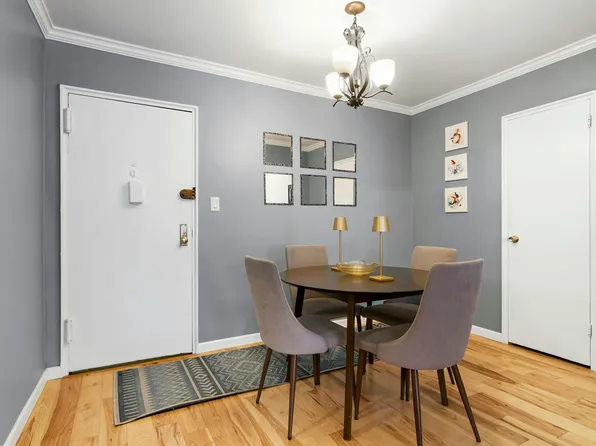 340 East 74th Street 9G image 3 of 10