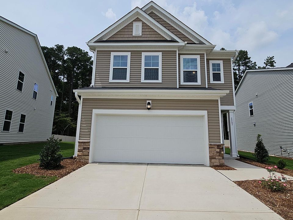 Front View of Cape May Lane 2207